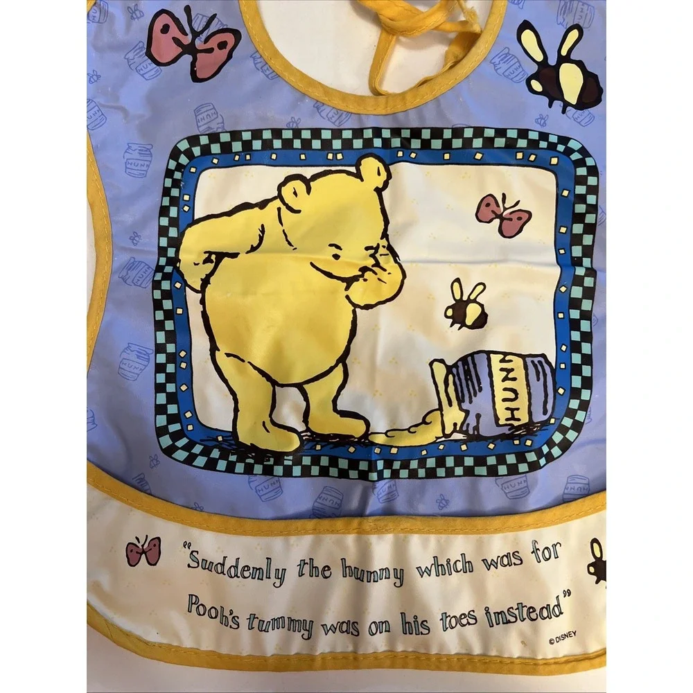 Vintage‎ Disney Winnie the Pooh Vinyl Baby Bib Hunny Quote Wipe Clean Tie Neck